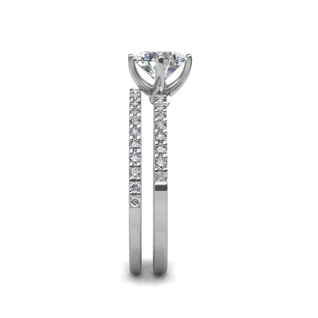 Beautiful Female Hand with Elegant Diamond Ring. Stock Photo - Image of  present, fashion: 100899160