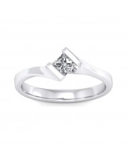 0.30 carat White Gold - Elegant Princess Engagement Ring